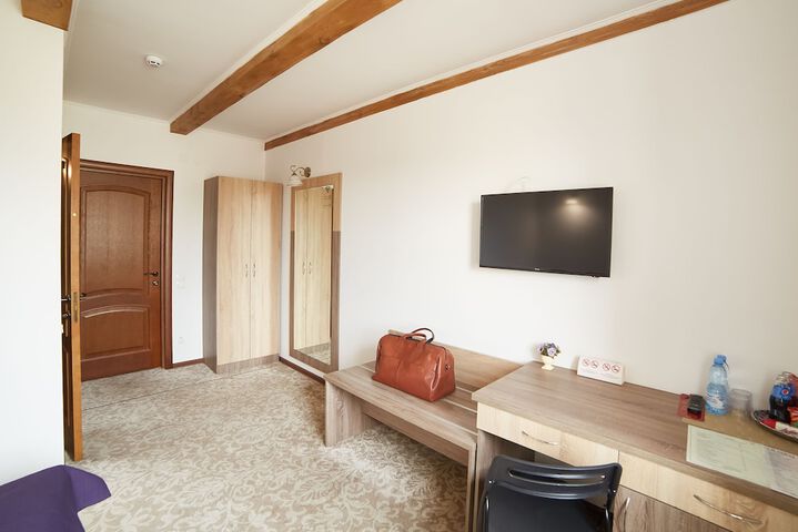 Room 20 of 46
