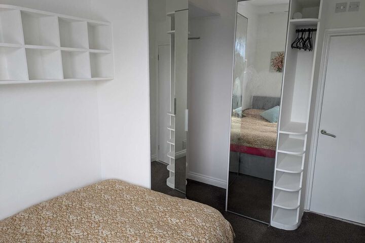 Room 3 of 13