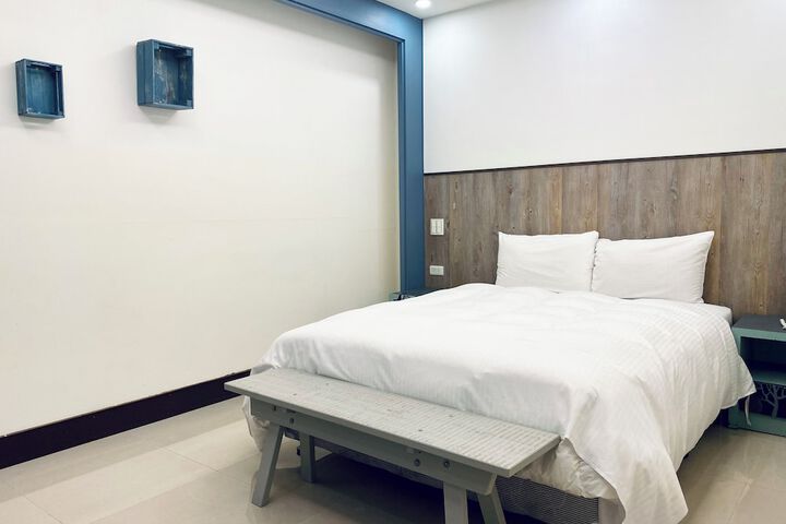 Room 18 of 31