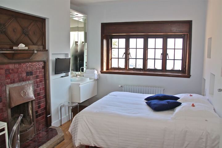 Room 8 of 31
