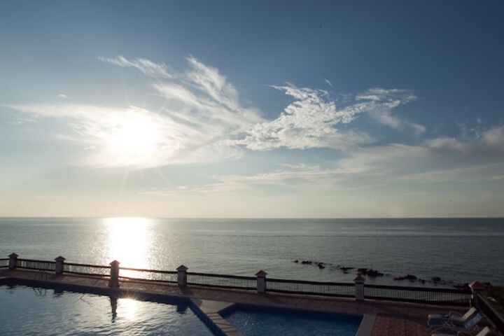 Hotel Pool