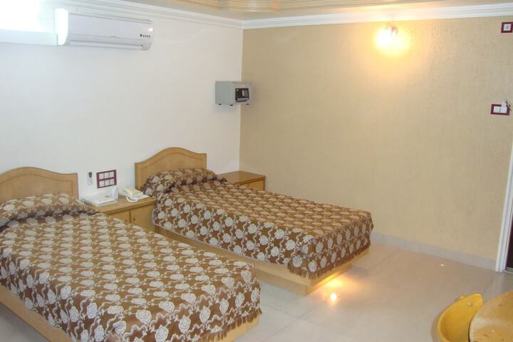 Room 4 of 26