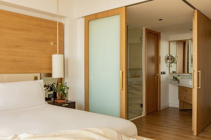 Room 20 of 129