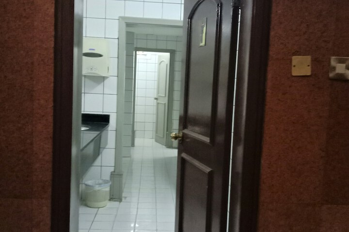 Room 46 of 67