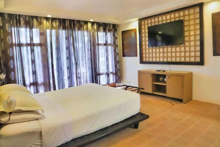 Room 15 of 134