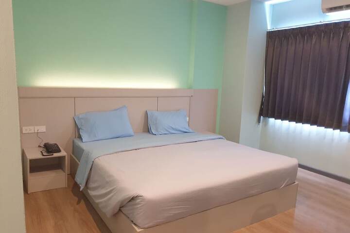 Room 4 of 23