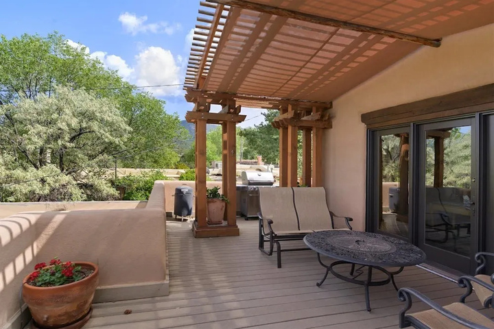 Terrace/Patio 7 of 18