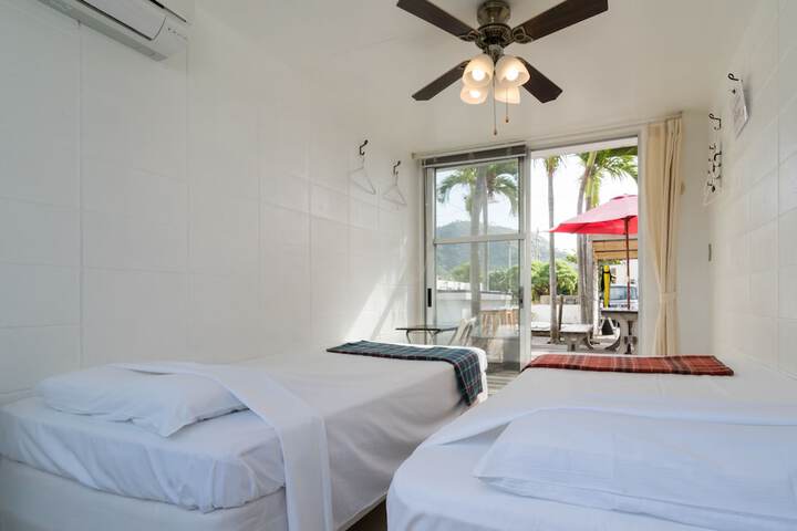 Room 4 of 19