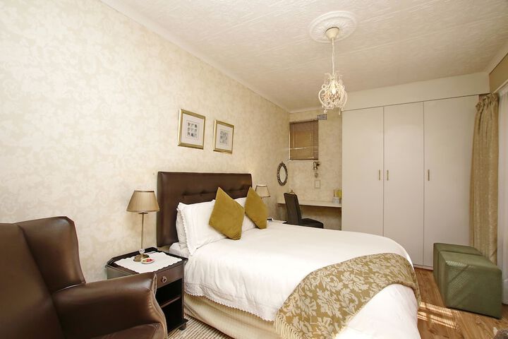 Room 13 of 68