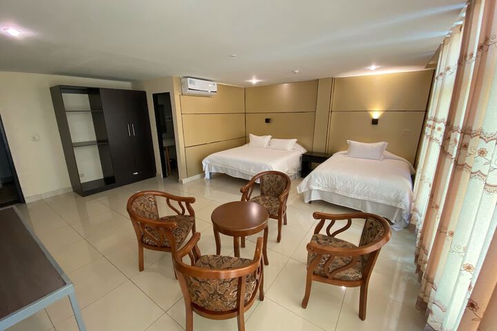 Room 20 of 48