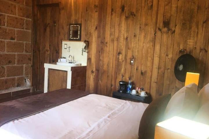 Room 7 of 38