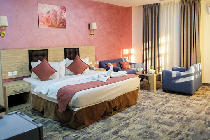 Room 15 of 25