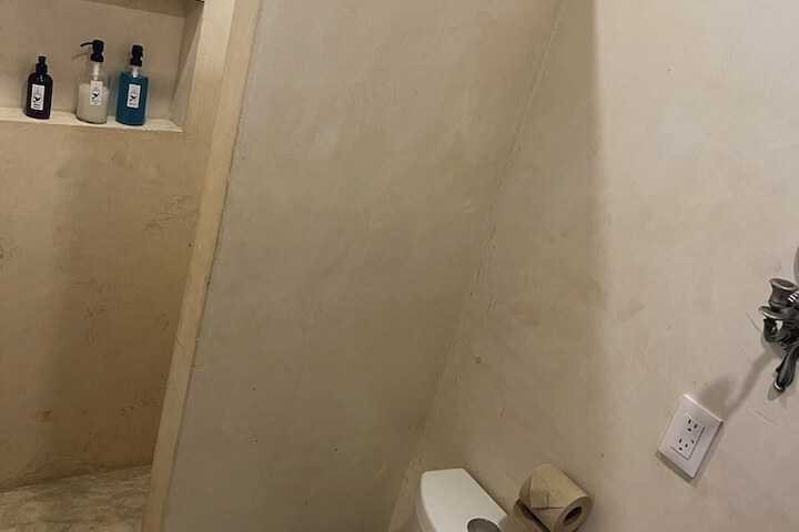 Room 112 of 172