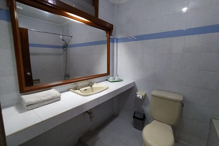 Room 30 of 57