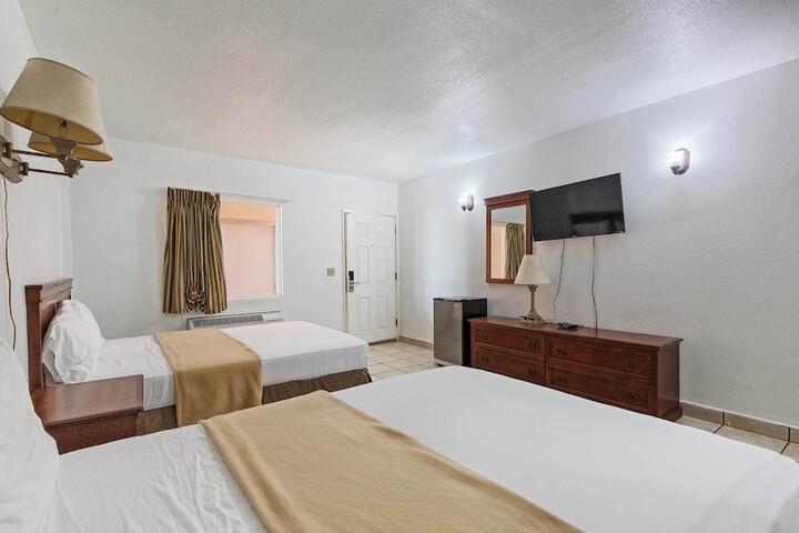 Room 3 of 30