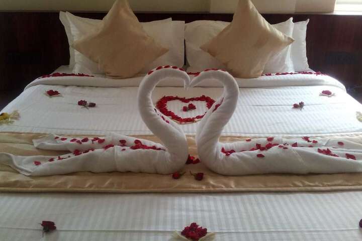 Room 5 of 28