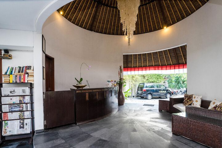 Hotel Interior 2 of 130