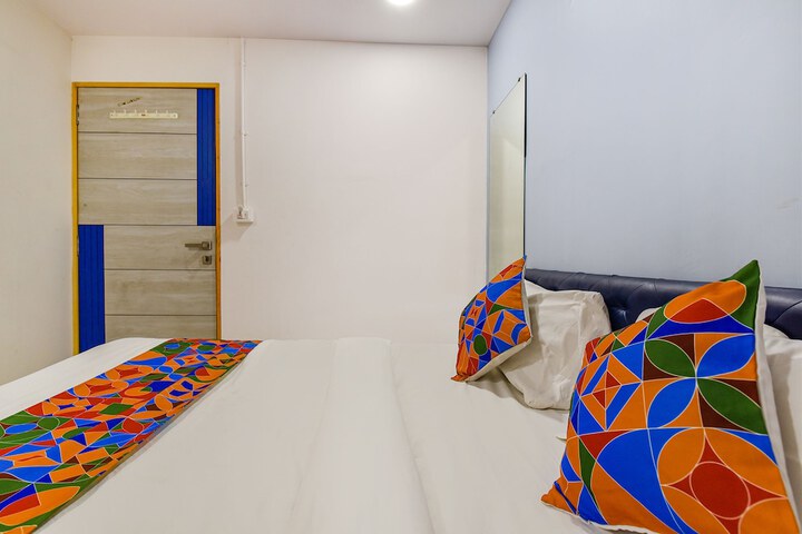 Room 20 of 28