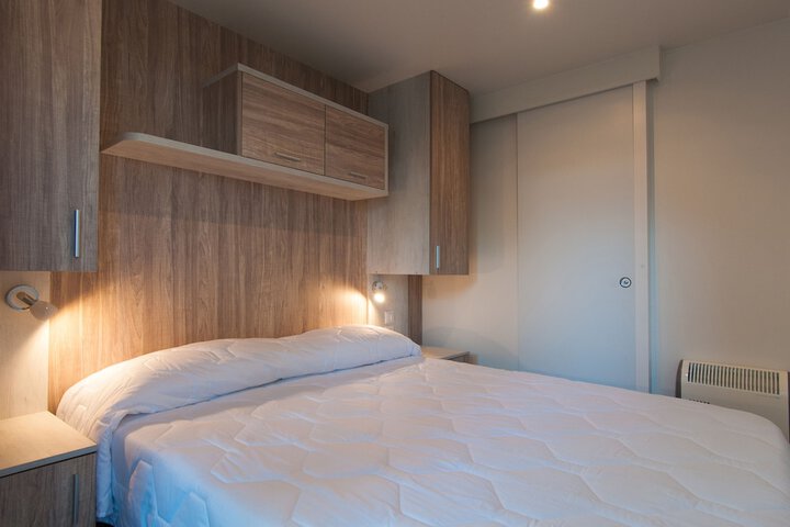 Room 31 of 227