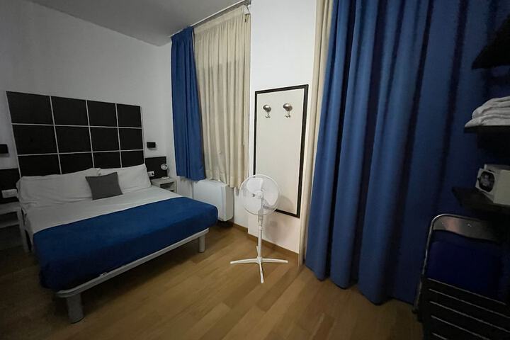 Room 22 of 62