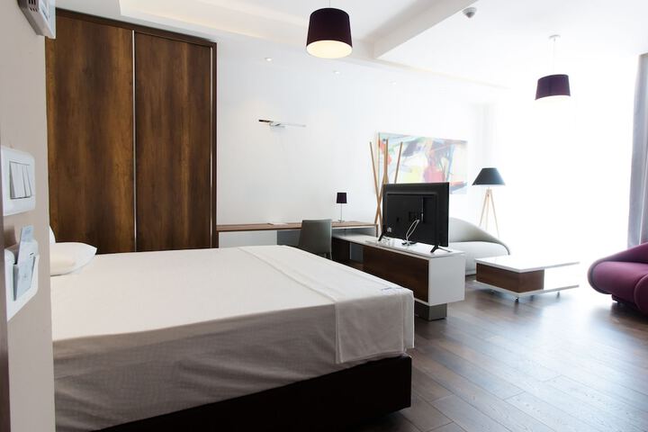 Room 26 of 140