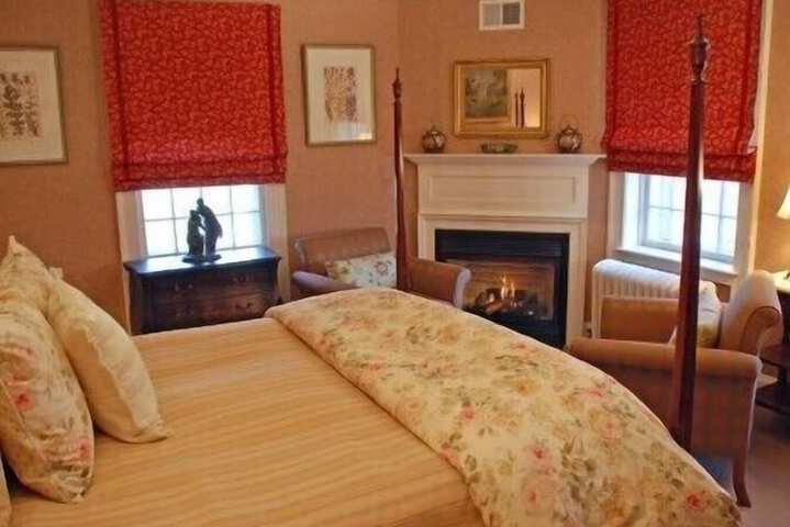 Room 20 of 74