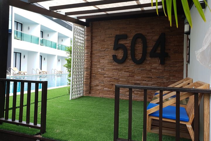 Room 9 of 76