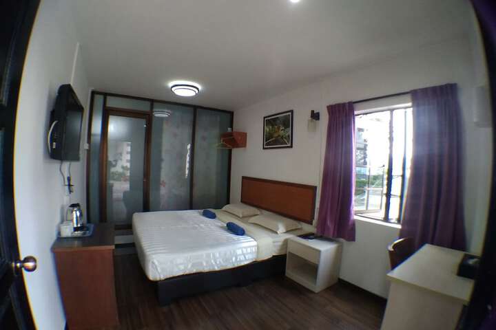 Room 7 of 26