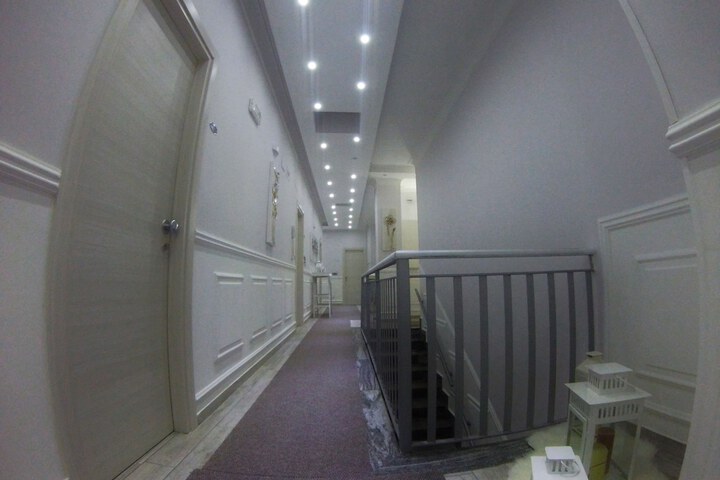 Ballroom/Hall 33 of 39