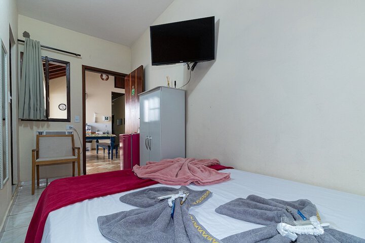 Room 8 of 27