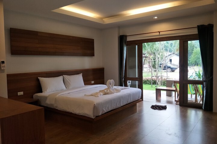 Room 9 of 101