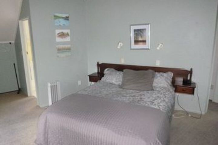Room 25 of 51