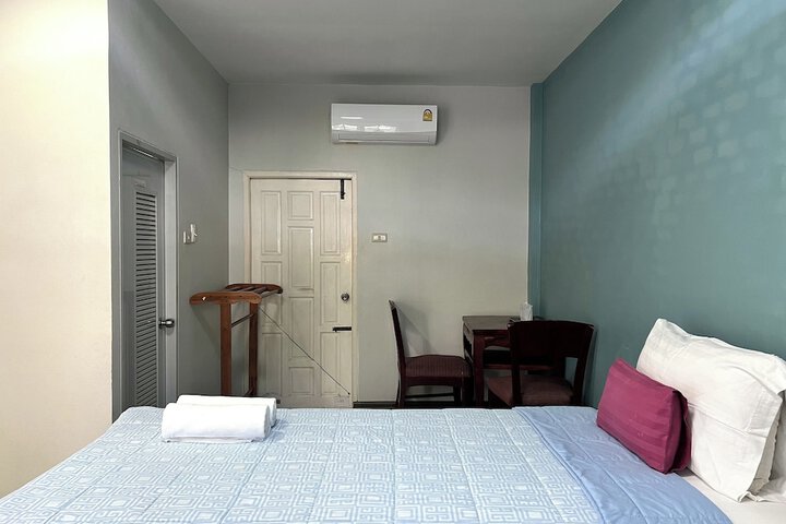 Room 50 of 85