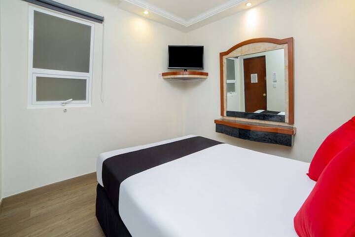 Room 15 of 34