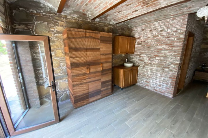 Room 48 of 72