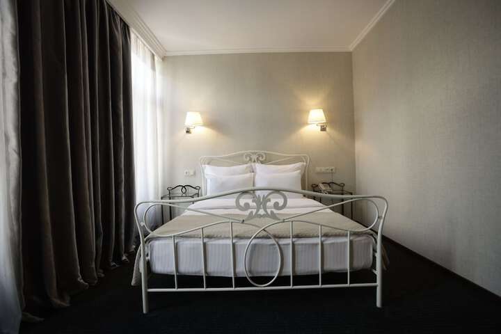 Room 52 of 101