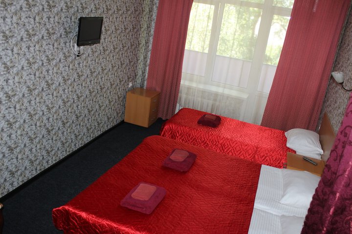 Room 13 of 36