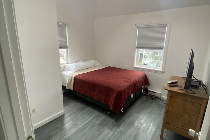 Room 4 of 134