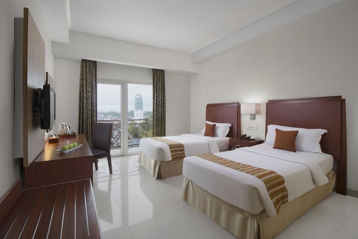 Room 4 of 23