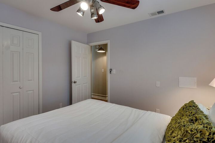 Room 4 of 55