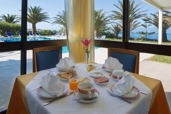 Breakfast/Coffee Service 15 of 31