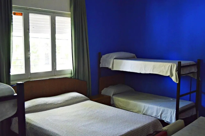 Room 7 of 25