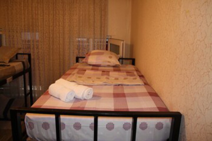 Room 18 of 32
