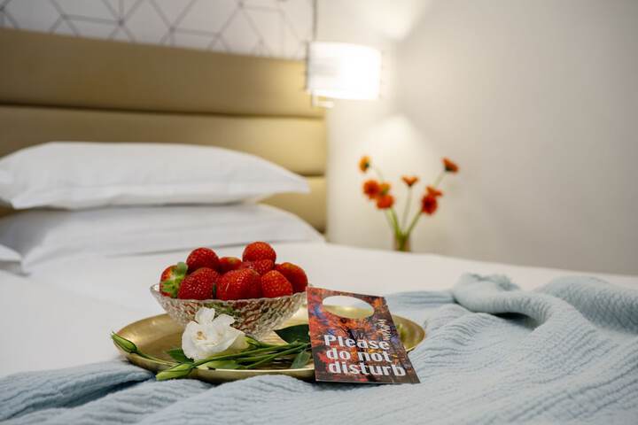 Room 20 of 64