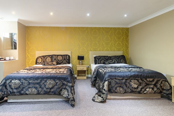 Room 9 of 36