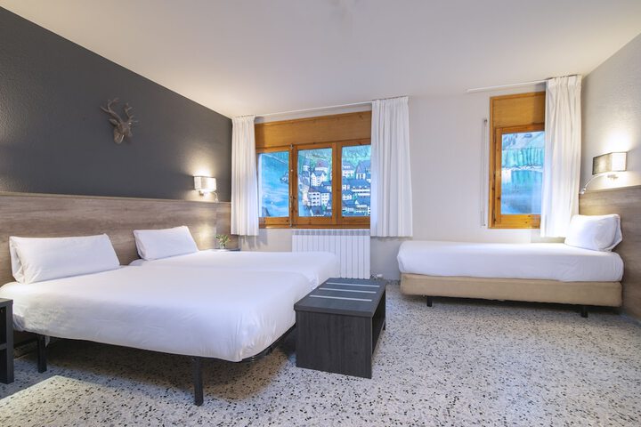 Room 18 of 48