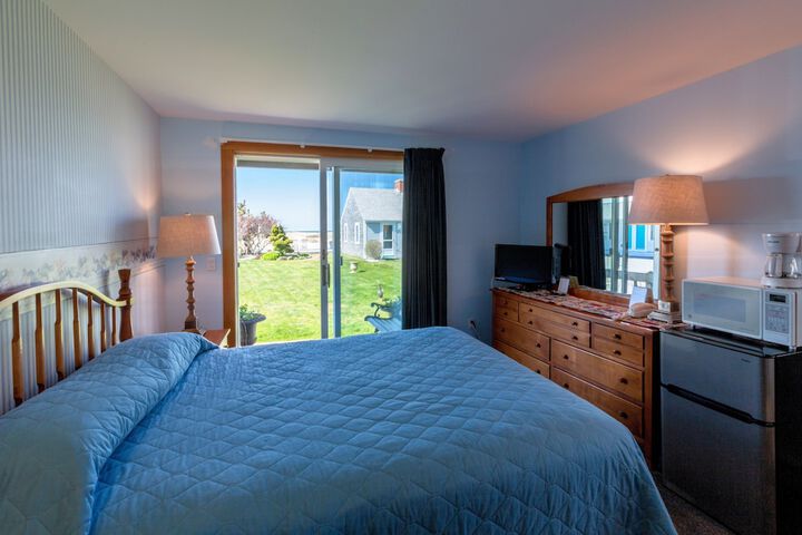 Room 4 of 55