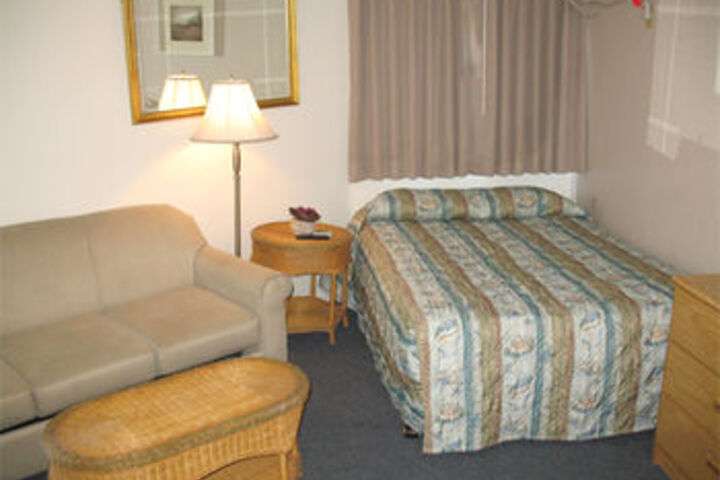 Room 17 of 40