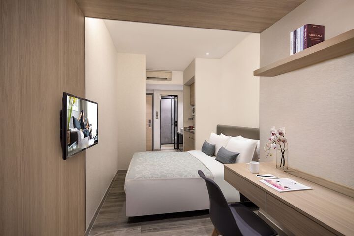 Room 2 of 12
