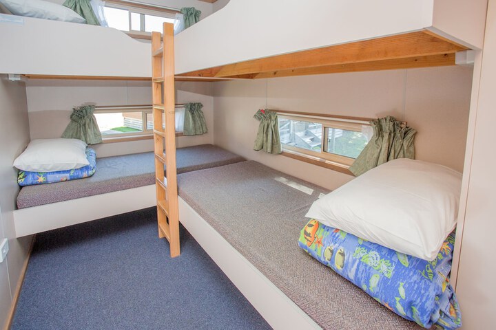 Room 15 of 65